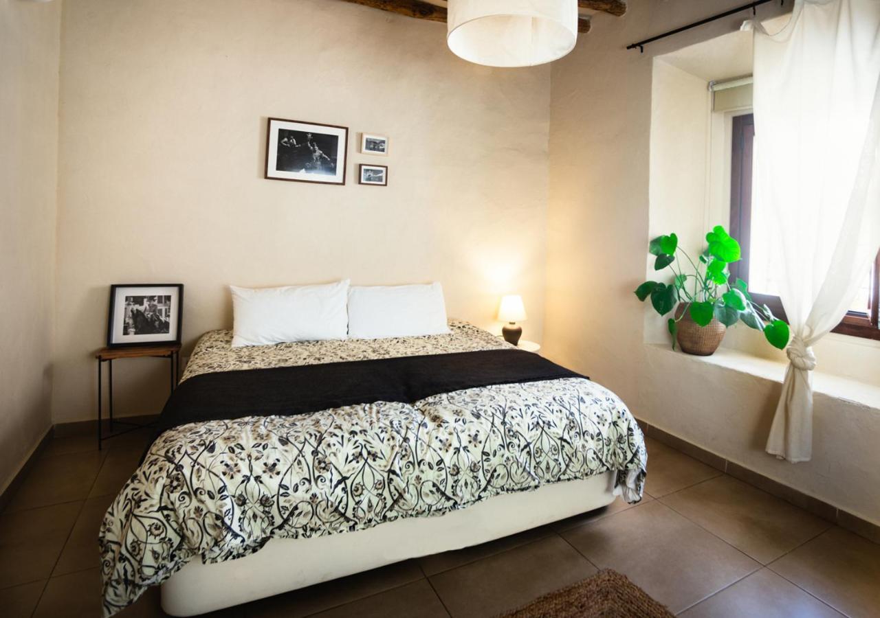 Casa De Los Cuadros Villaluenga Del Rosario Kültér fotó